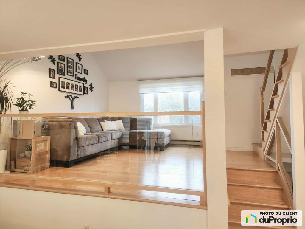 $549,000 - 2 Storey for sale in Longueuil (St-Hubert) — photo 3