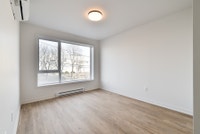 Plusieurs promotions en cours, détails au bureau de location. Dans le secteur revitalisé de la rue B... (image 5)