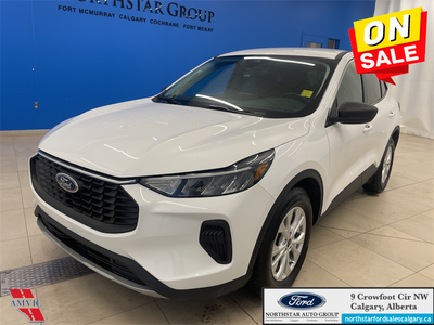 Low Mileage, Apple CarPlay, Android Auto, Power Liftgate, Blind Spot Detection, Lane Keep Assist! As...