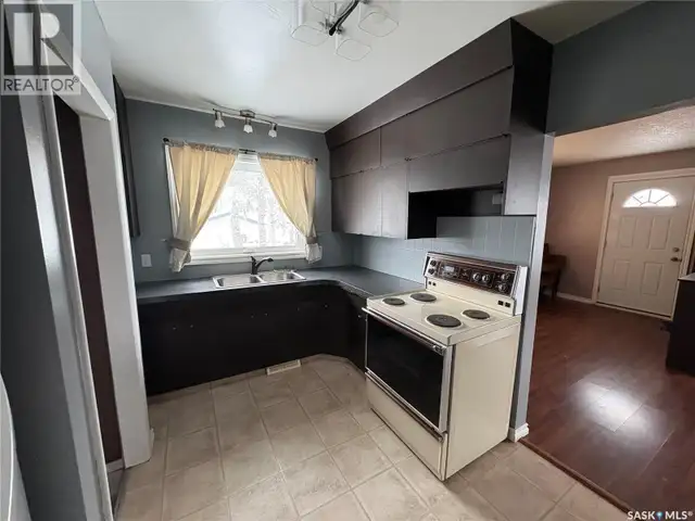 222 1st STREET NE Wadena, Saskatchewan in Houses for Sale in Saskatoon - Image 3