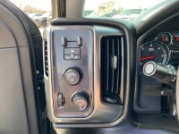 Experience the perfect blend of power, capability, and comfort in this 2018 Chevrolet Silverado 1500... (image 7)