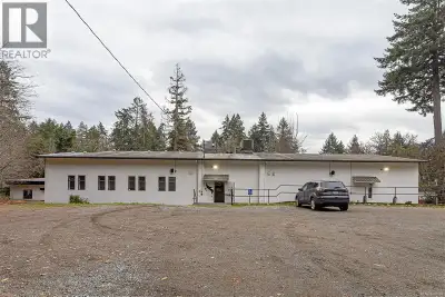 Located in one of Nanaimo’s most sought-after neighbourhoods, this versatile space—658 to 4,698 sq f...