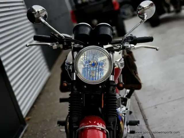 2013 Triumph Bonneville T100 in Street, Cruisers & Choppers in Oshawa / Durham Region - Image 7