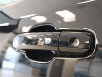 ... Engine: Gas V8 6.2L/376 L/100Km City: 17.1 L/100Km Hwy: 14.0 Safety Equipment Daytime Running La... (image 6)