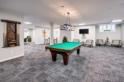 Studio Apartment for Rent - 1020 Paisley Road