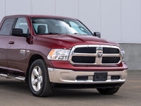 CARGET AUTOMOTIVE is thrilled to offer this 2019 Ram 1500 Classic SLT, a dependable full-size pickup... (image 4)