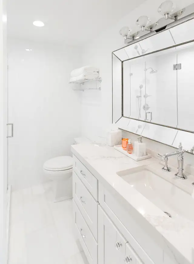 A professional deep cleaner full time day in Oshawa64694953597699122