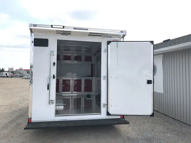 2026 IRON SERIES IRON V-NOSE CARGO/HAULER 8.5' WIDE TANDEM AXLE  in Cargo & Utility Trailers in London - Image 8