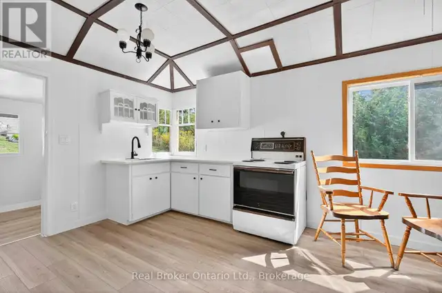 1948 TINY BEACHES ROAD S Tiny, Ontario in Houses for Sale in Oakville / Halton Region - Image 39
