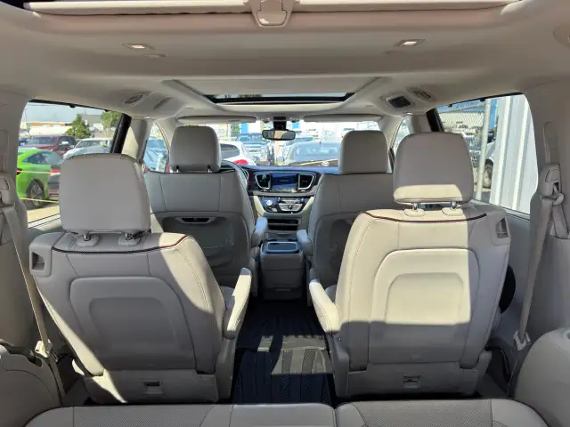 2017 Chrysler Pacifica Limited 7 Passenger | Command Start | Pow5619998410362163223