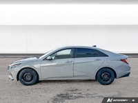 Experience modern styling and efficient performance with the *2021 Hyundai Elantra*, featuring *65,9... (image 2)