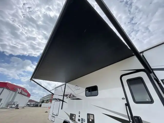 2026 EAST TO WEST Entrada 2950OK in RVs & Motorhomes in Edmonton - Image 33