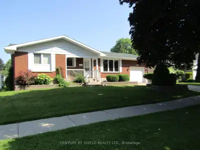 Charming All-Brick Bungalow in a Prime Family-Friendly Neighbourhood! Welcome to this well-maintaine...
