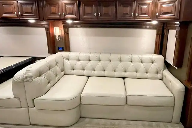 2014 MONACO DYNASTY 44PDQ in RVs & Motorhomes in Red Deer - Image 19