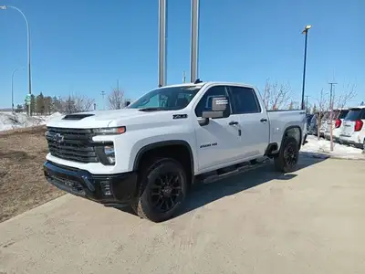 This Chevrolet Silverado 2500HD boasts a Turbocharged Diesel V8 6.6L/ engine powering this Automatic...