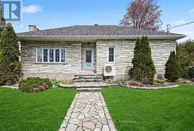 Welcome to this partially renovated home in the heart of Casselman, featuring a fully equipped IN-LA...