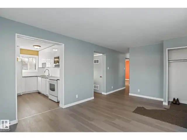 315 10 ST Cold Lake, Alberta in Houses for Sale in Edmonton - Image 12