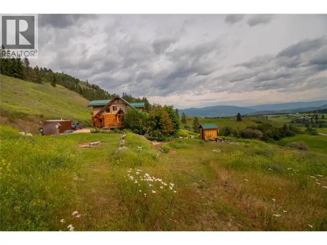 1225 Round Lake Road Armstrong, British Columbia in Houses for Sale in Vernon - Image 41