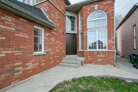 8 Squirreltail Way in Houses for Sale in Mississauga / Peel Region - Image 2