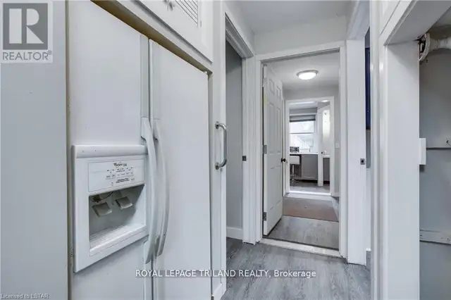 7575 BIDDULPH STREET Lambton Shores (Port Franks), Ontario in Houses for Sale in Grand Bend - Image 19