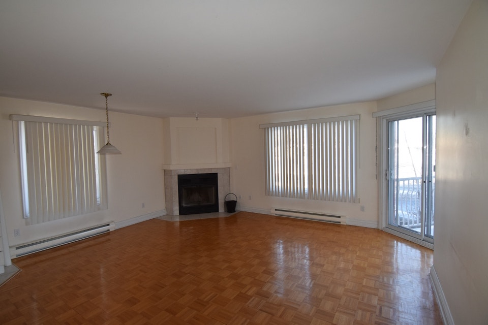 Beautiful open-concept 3 1/2 apartment unit for rent 3