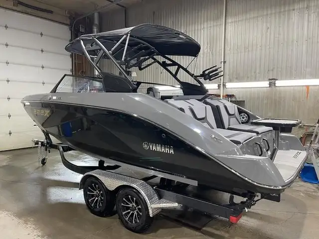2025 Yamaha Boats 222XE - ADIOS TO SUMMER SALE! in Powerboats & Motorboats in Saskatoon - Image 5