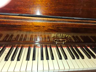 Piano:  Stainer, View more