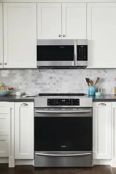 INDUCTION RANGES & COOKTOPS - BRAND NEW!, View more