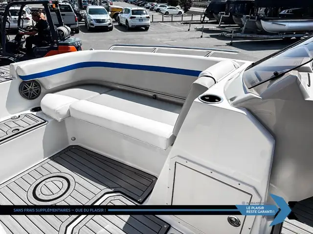 2023 STARCRAFT SVX 211 OB 140hp deck boat bateau Ponte in Powerboats & Motorboats in Laval / North Shore - Image 21