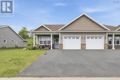 Welcome to The Meadows in Falmouth NS! This spacious 2 bed, 2 bath home is perfect for the professio...