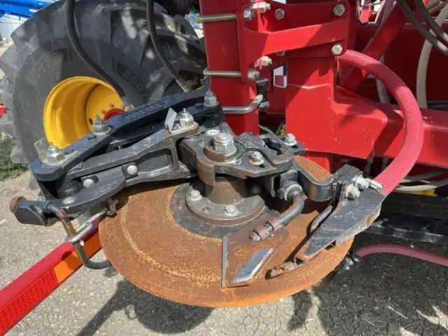 2023 Bourgault 3330 SE in Farming Equipment in Swift Current - Image 32