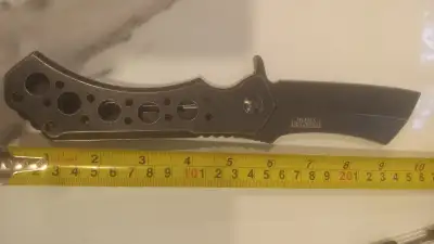 Wharncliffe style blade- flip open folder, View more