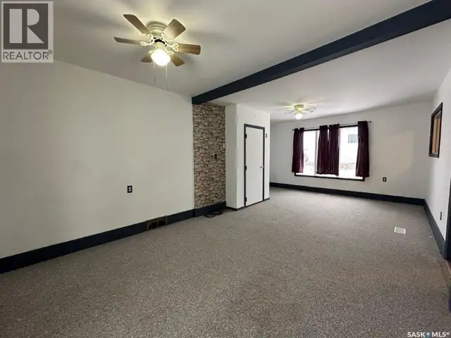 69 Railway AVENUE Kindersley Rm No. 290, Saskatchewan in Houses for Sale in Saskatoon - Image 10