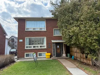 Availability: August 1st, 2026 Discount for immediate occupancy! Top floor, 3 bed, 1 bath unit in mu...