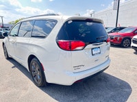 See Dealer Website for Details. Engine: 3.6 Liters (image 2)