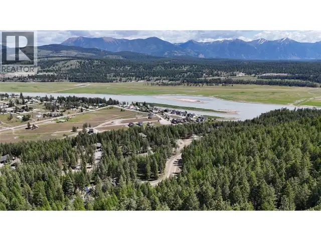 SL59 Osprey Landing View Wardner, British Columbia in Land for Sale in Cranbrook - Image 8