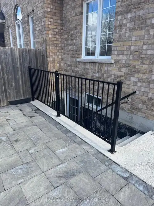 Large, bright 2 bedroom basement apartment in the Blue Grass Meadows neighbourhood of Whitby. Close...