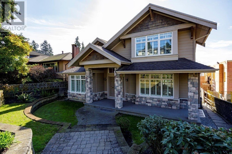4576 PORTLAND STREET Burnaby, British Columbia Houses for Sale
