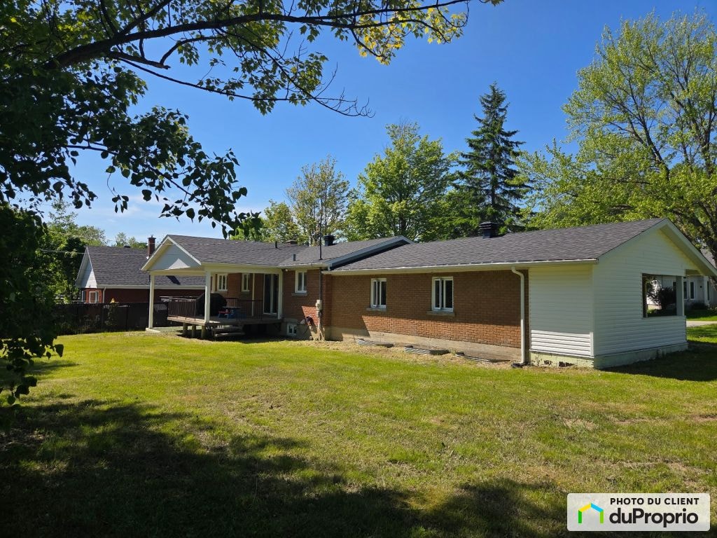 $459,500 - Bungalow for sale in Sherbrooke (Mont-Bellevue) — photo 2