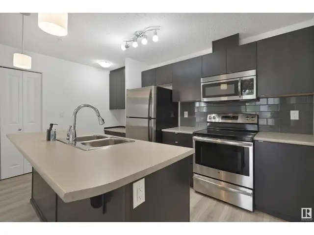 #114 3357 16A AV NW Edmonton, Alberta62864392166018123