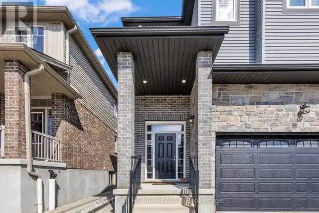 321 CARRIAGE WAY Waterloo, Ontario in Houses for Sale in Kitchener / Waterloo - Image 6
