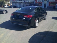 2016 Chrysler 200 175000 KM Price $8499 ON or QC Safety Included Warranty Included Carfax Included A... (image 6)