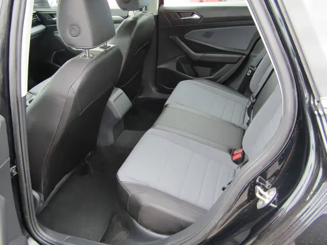 2026 Volkswagen Jetta Comfortline Leather Low KM | CarPlay || Ba in Cars & Trucks in Calgary - Image 15