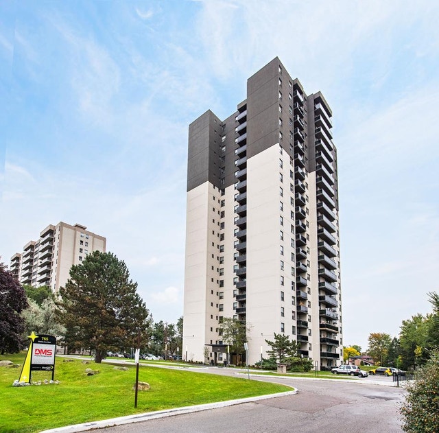 765 Steeles 2 Bedroom Apartment for Rent Long Term Rentals City