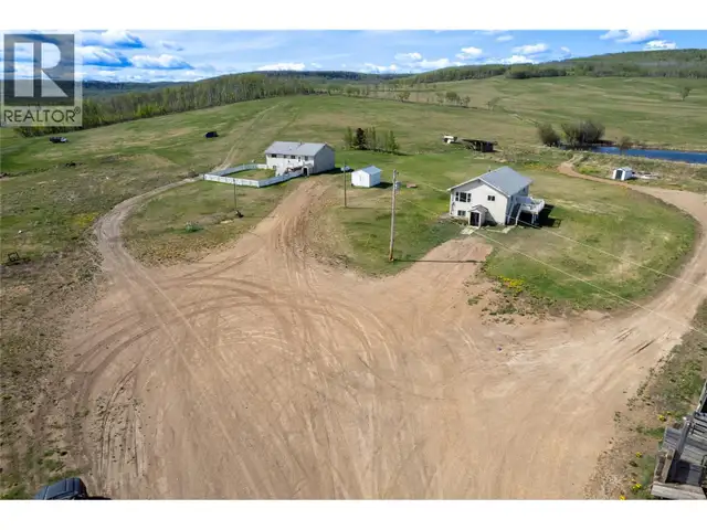 3479 206 Road Dawson Creek, British Columbia in Land for Sale in Dawson Creek - Image 2