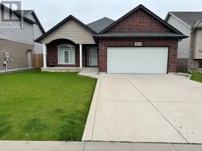 Luxury Living in the Heart of Niagara Falls! This stunning home offers the perfect blend of style, c...