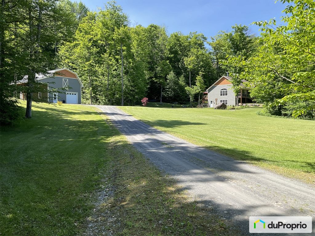 $998,000 - Bungalow for sale in Orford — photo 1