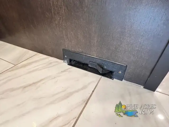 2024 Entegra Coach Anthem 44D 450 h.p. / 1250 ft-Lbs of Torque in RVs & Motorhomes in Moncton - Image 28