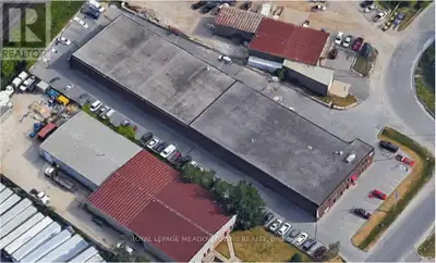 Clean well managed office space available for rent in central Milton. Conveniently located in close...