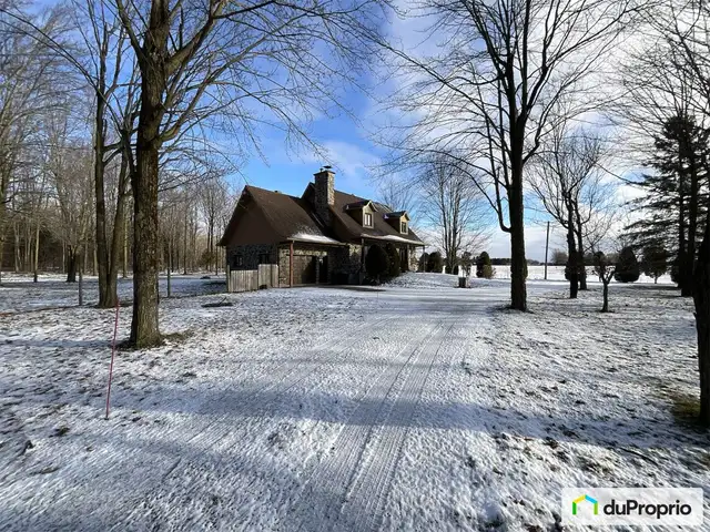 $799,000 - Acreage / Hobby Farm / Ranch in St-Théodore d'Acton in Houses for Sale in Drummondville - Image 4